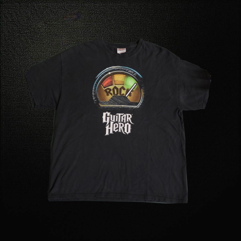 Vintage guitar hero tee